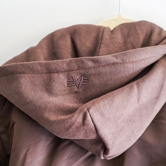 Alpha Industries Hooded Bomber Jacket - Picture 6 of 7